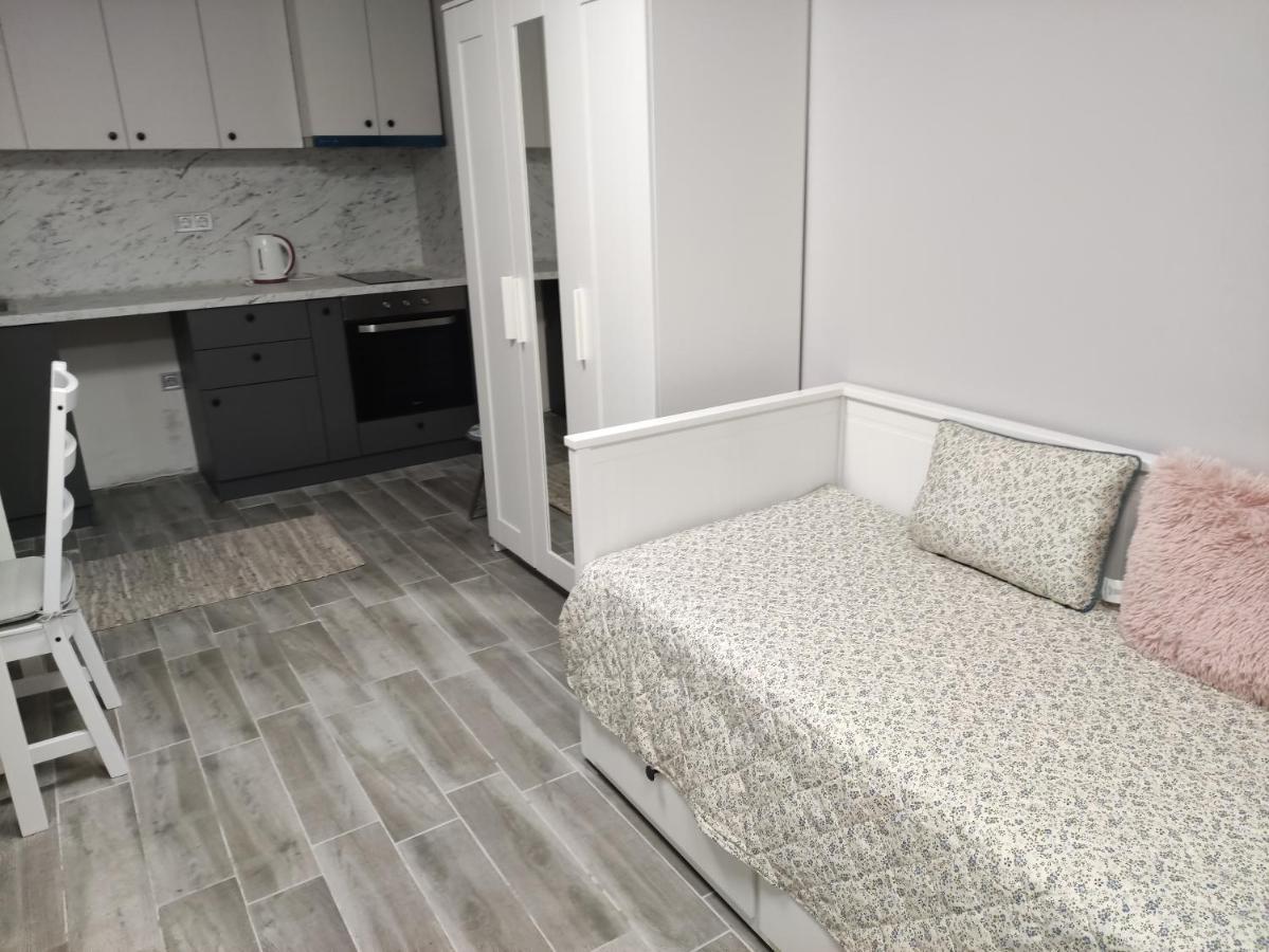 Студио В Центъра На Град Бургас. Exterior foto